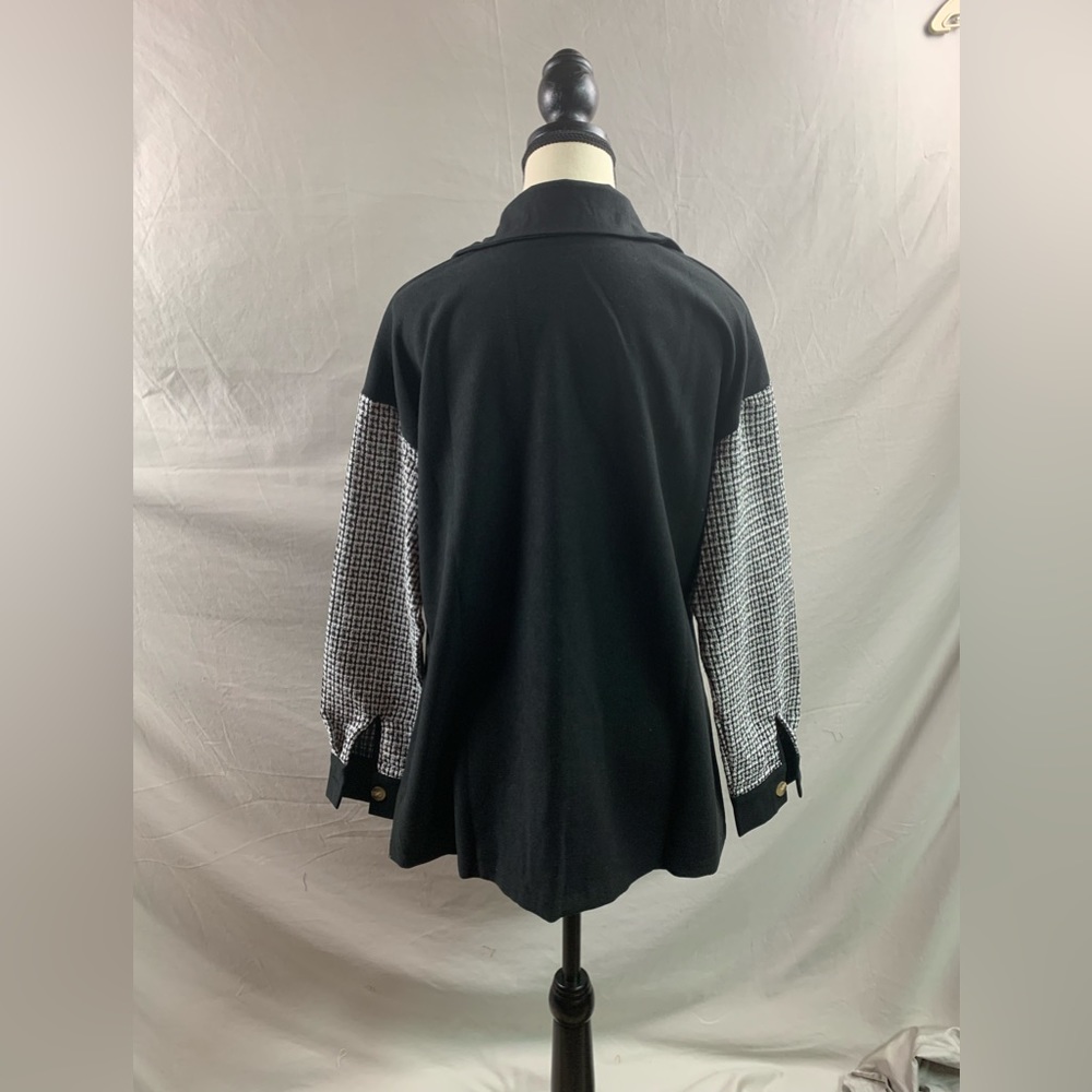 Black Houndstooth Print Drop Shoulder Shacket - Picture 9 of 9